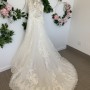 Kleid von Hinten ohne Pers Kleid von Hinten ohne Pers