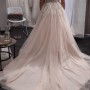 Kleid von hinten offen