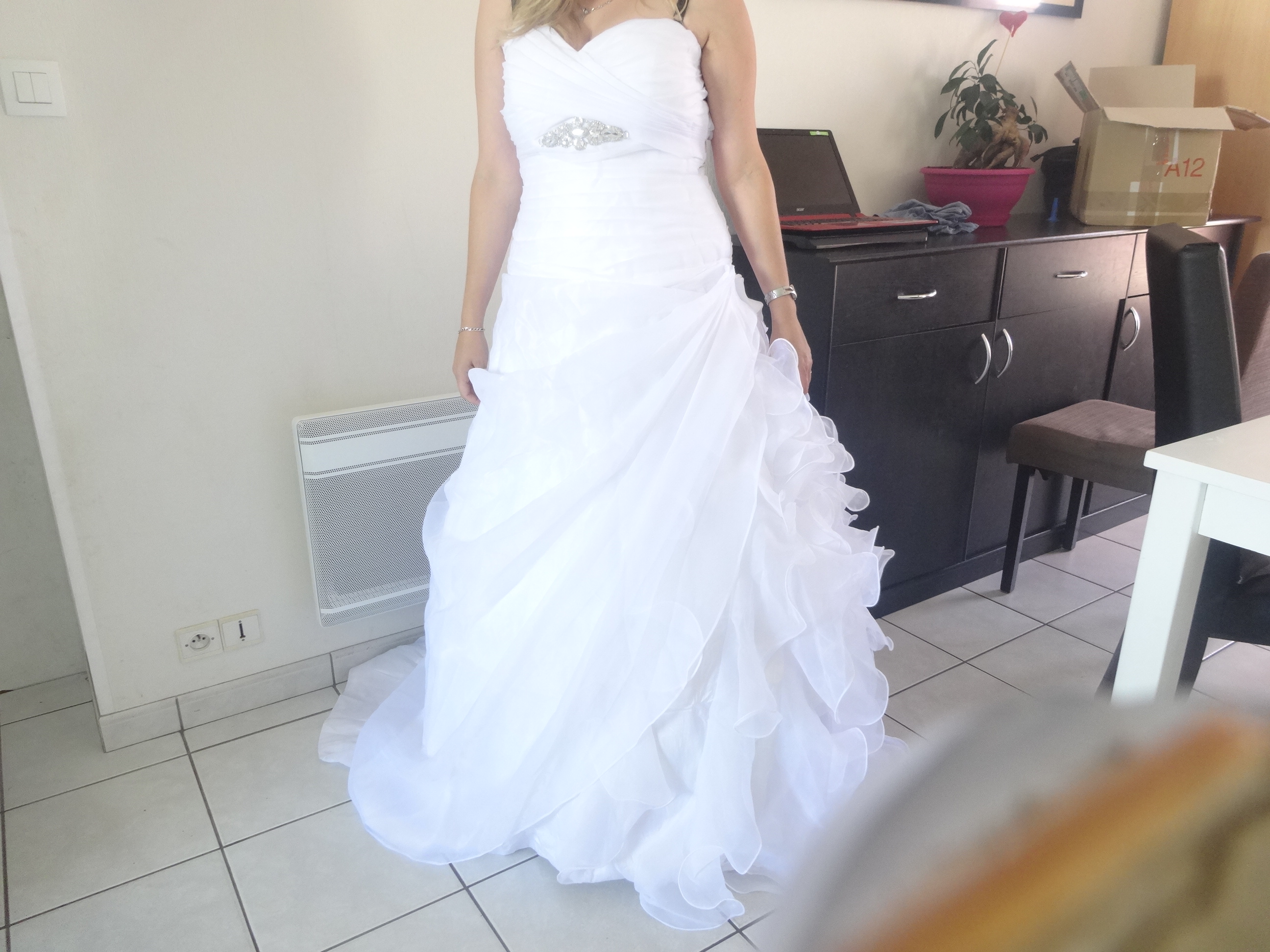 Robe de mariée blanche princesse | Weddalia