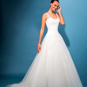 eglantinedestinee1576__025487000_1152_11072017