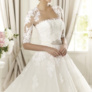 Pronovias_Domingo_Frente_closeup Pronovias_Domingo_Frente_closeup