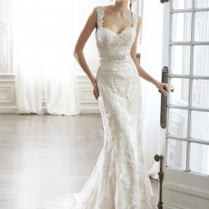 Maggie-Sottero-Pia-5MN083-front Maggie-Sottero-Pia-5MN083-front