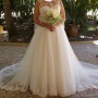 Vestido LAMIT IVORY puesto Vestido LAMIT IVORY puesto