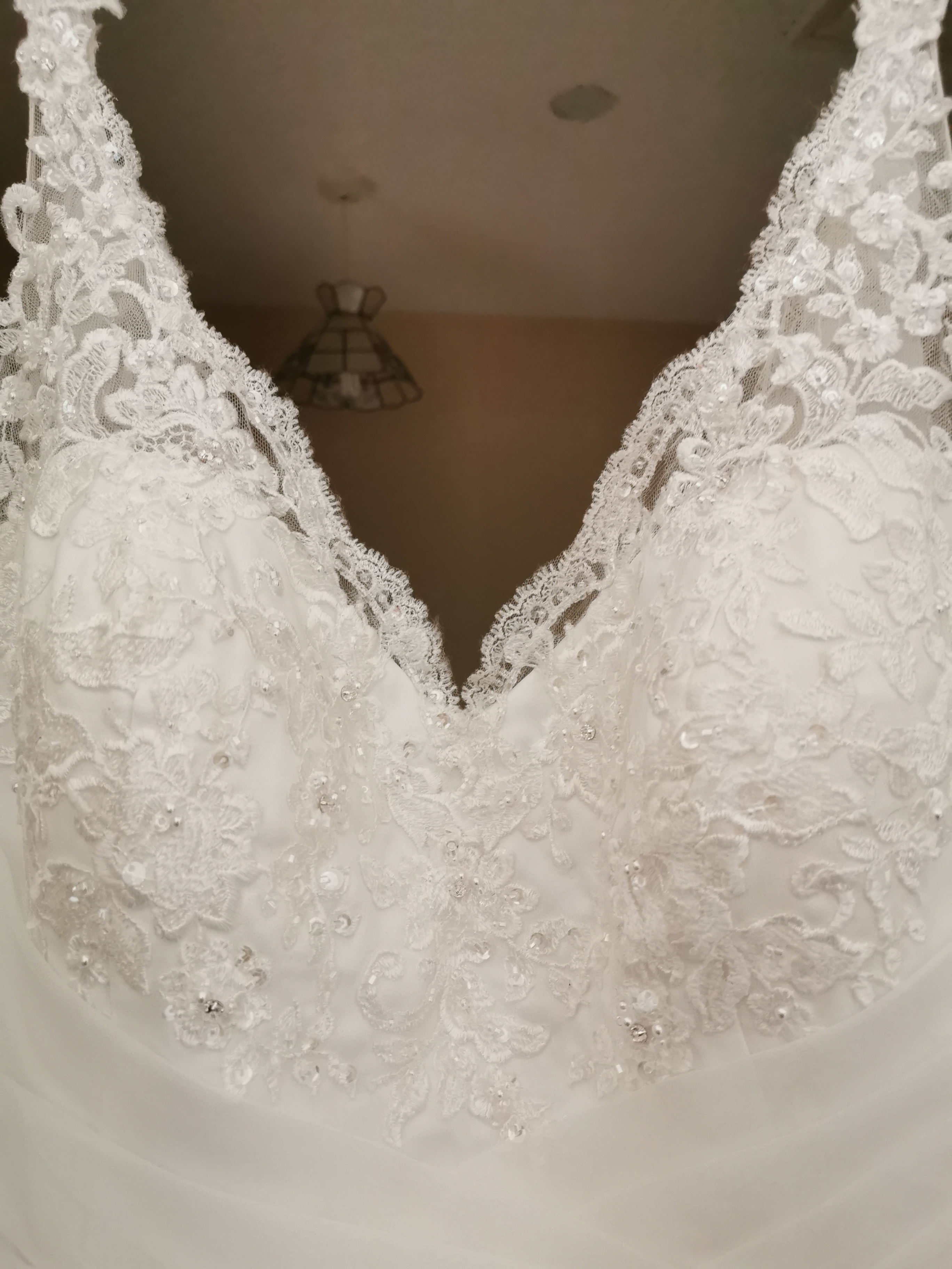 New, unworn wedding dress Weddalia